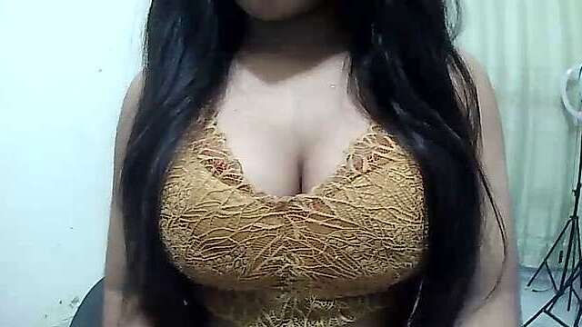 Hot golden-haired chick on livecam show